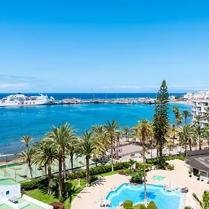  Apartment Comodoro